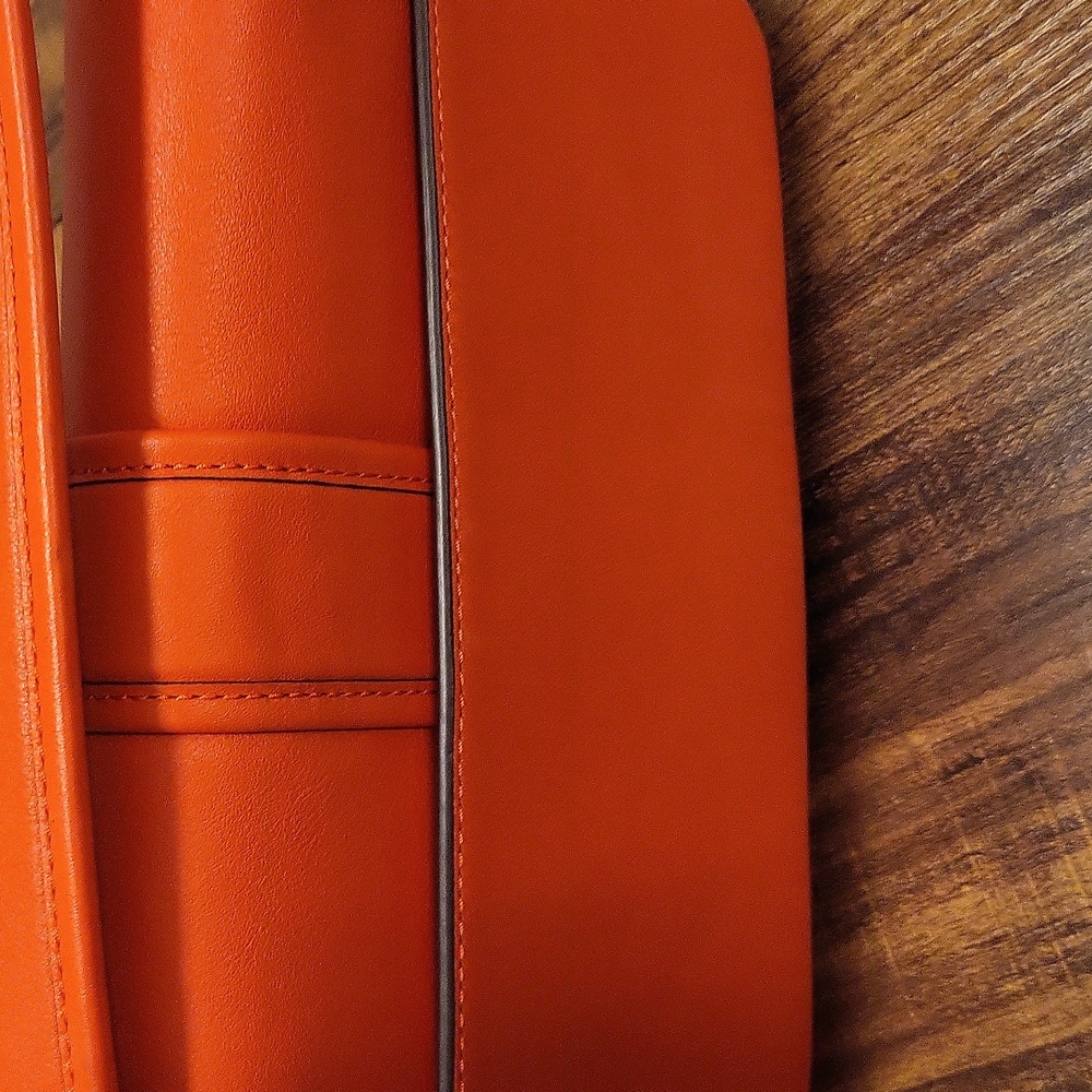 Michael Kors Orange Colby Medium Leather Shoulder Bag - Picture 5 of 6